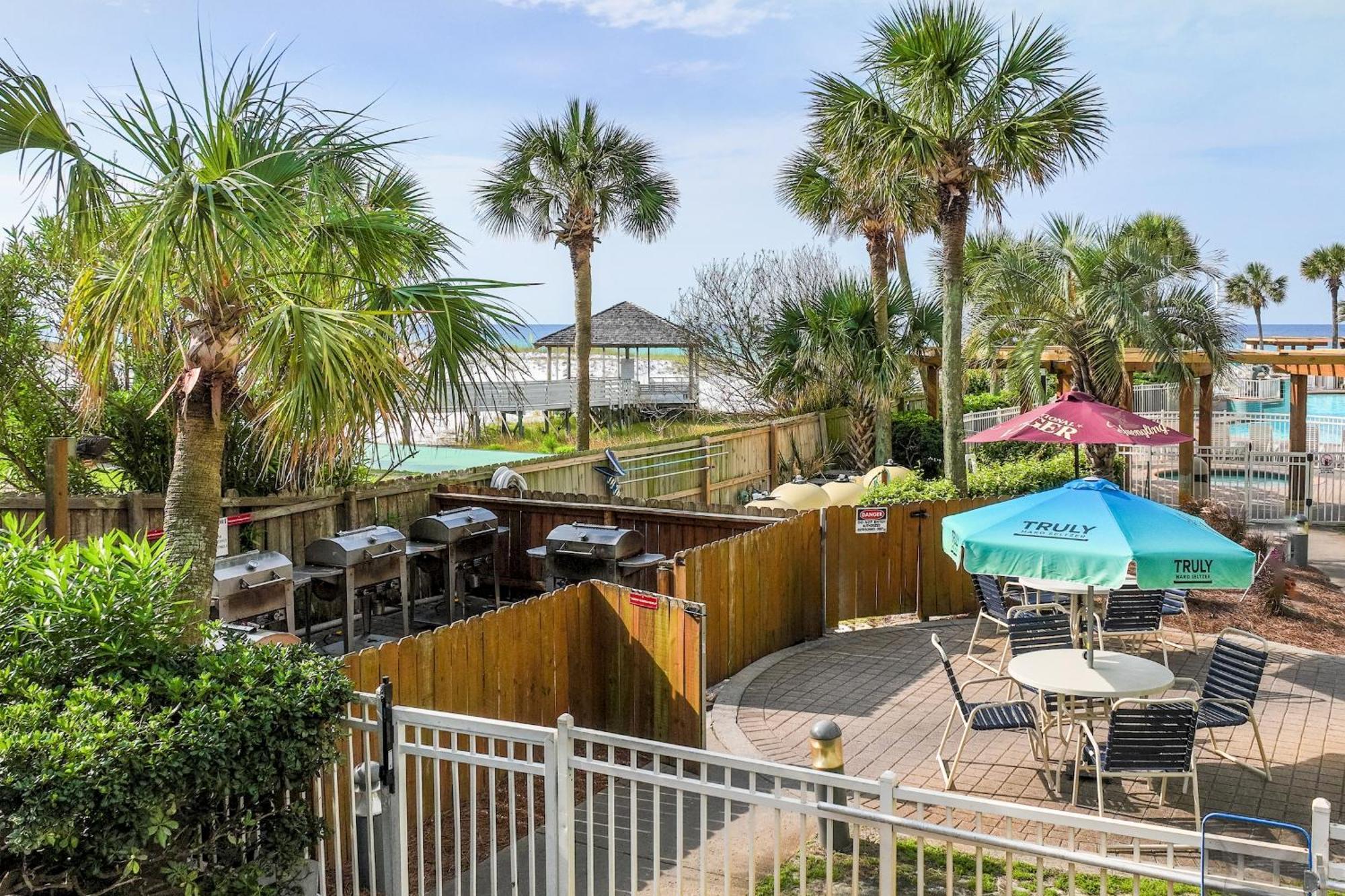 Pelican Beach Resort Destin Exteriör bild